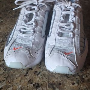 Nike Air Max Tailwind 4 SE White Sneakers sz 7Y